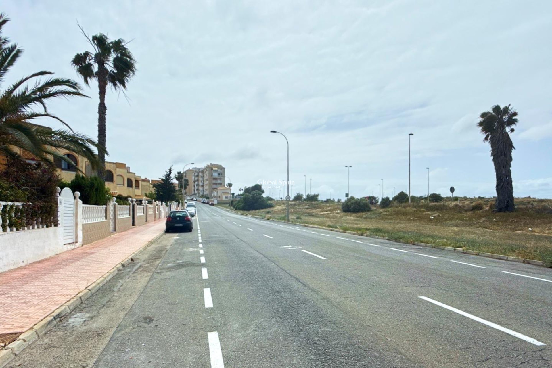 Revente - Maison -
TORREVIEJA - Torreblanca