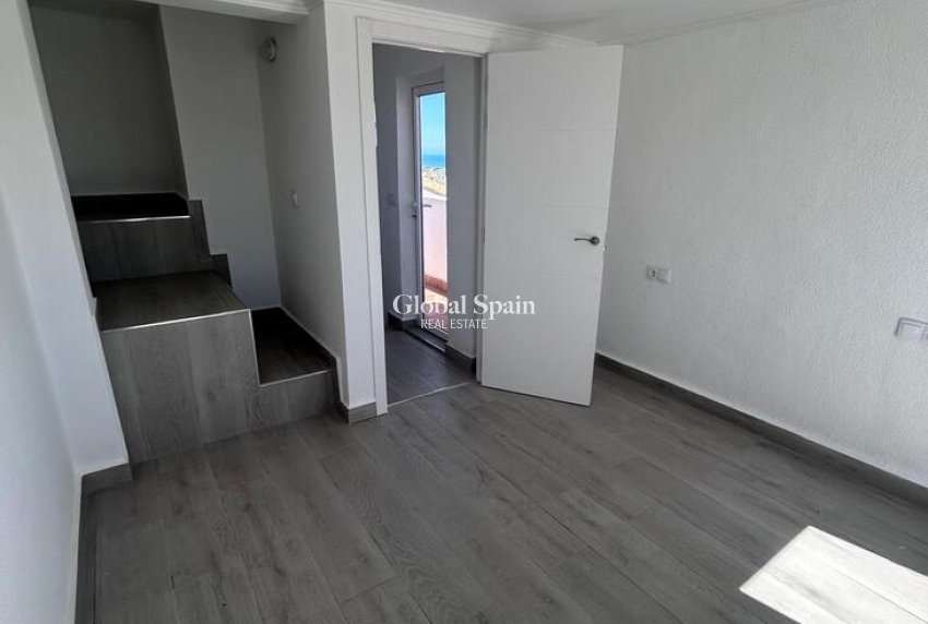 Revente - MAISON -
TORREVIEJA - Torreblanca