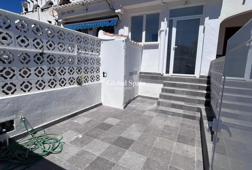 Revente - MAISON -
TORREVIEJA - Torreblanca