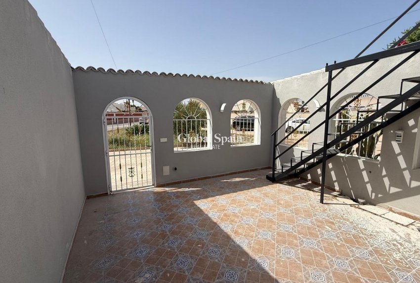 Revente - MAISON -
TORREVIEJA - Torreta Florida