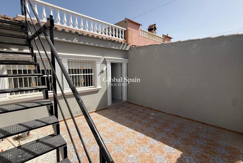 Revente - MAISON -
TORREVIEJA - Torreta Florida