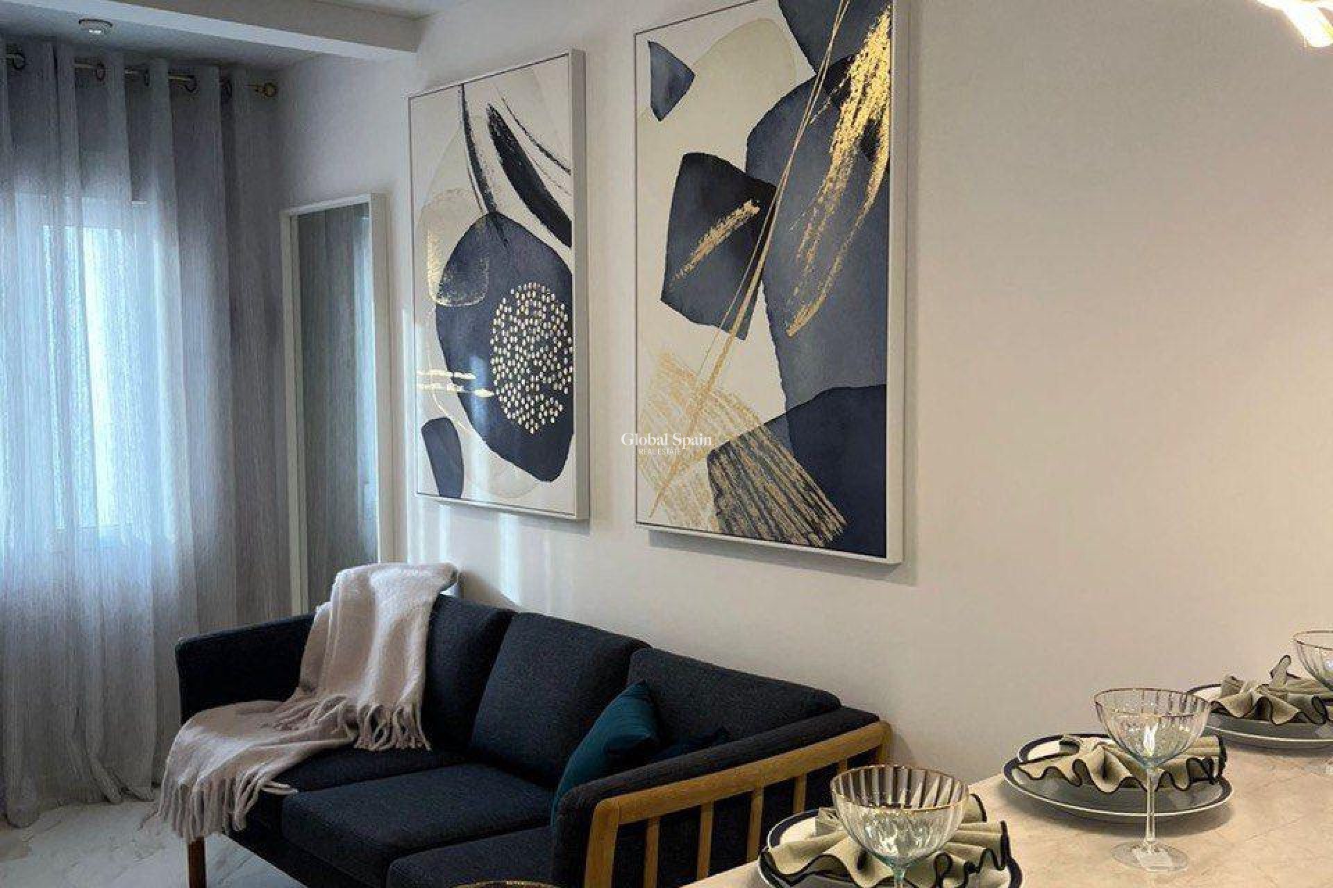 Revente - MAISON -
TORREVIEJA - Torretas