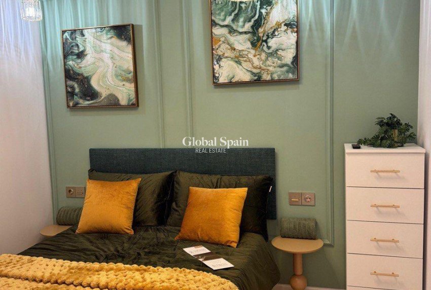 Revente - MAISON -
TORREVIEJA - Torretas