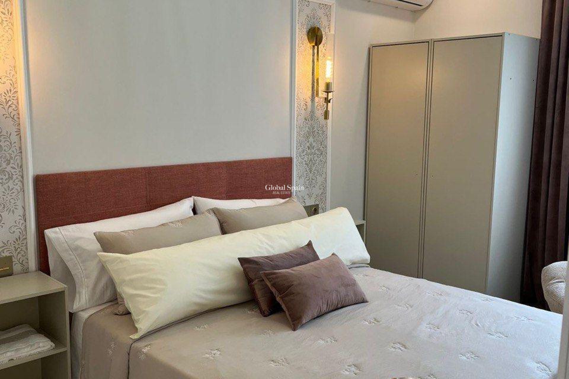 Revente - MAISON -
TORREVIEJA - Torretas