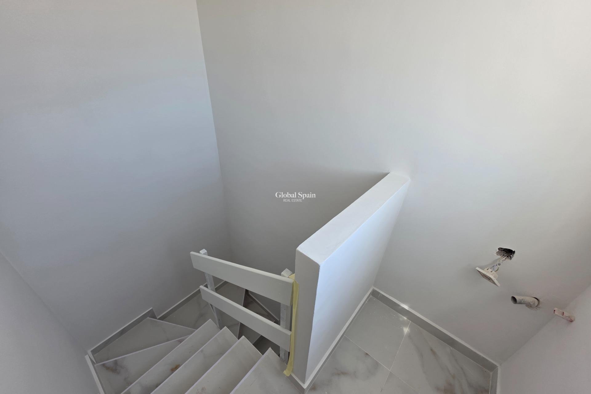 Revente - MAISON -
TORREVIEJA - Torretas