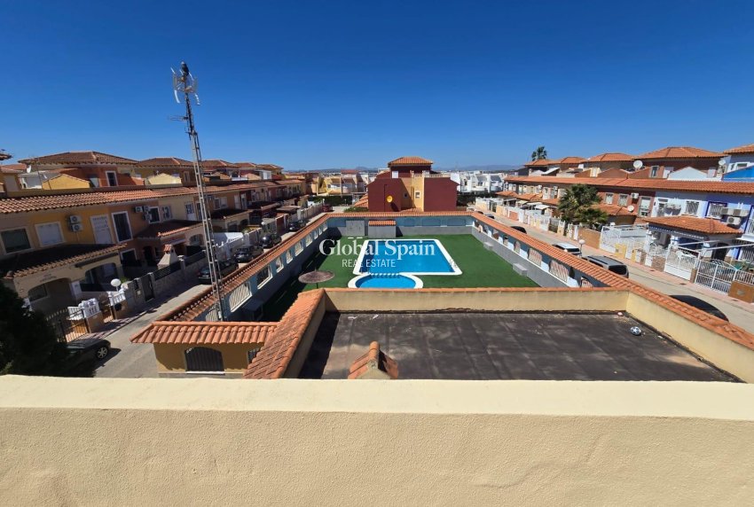 Revente - MAISON -
TORREVIEJA - Torretas