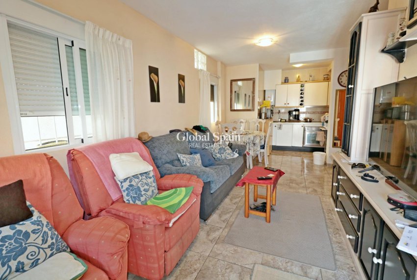 Revente - MAISON -
TORREVIEJA - Torretas