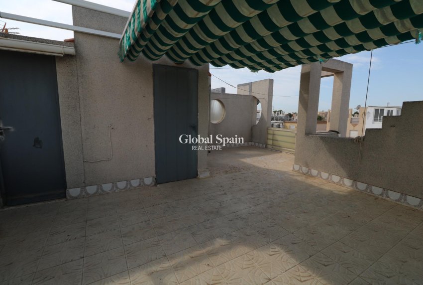 Revente - MAISON -
TORREVIEJA - Torretas