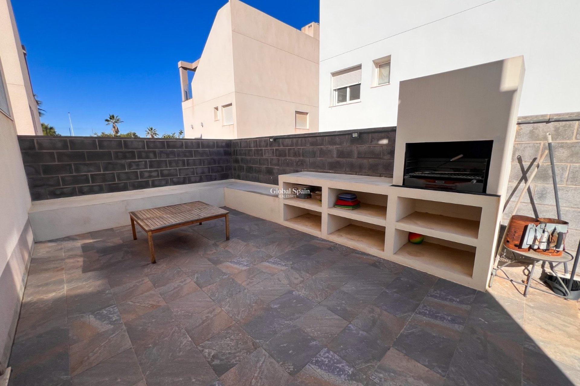 Revente - MAISON -
TORREVIEJA - Torrevieja