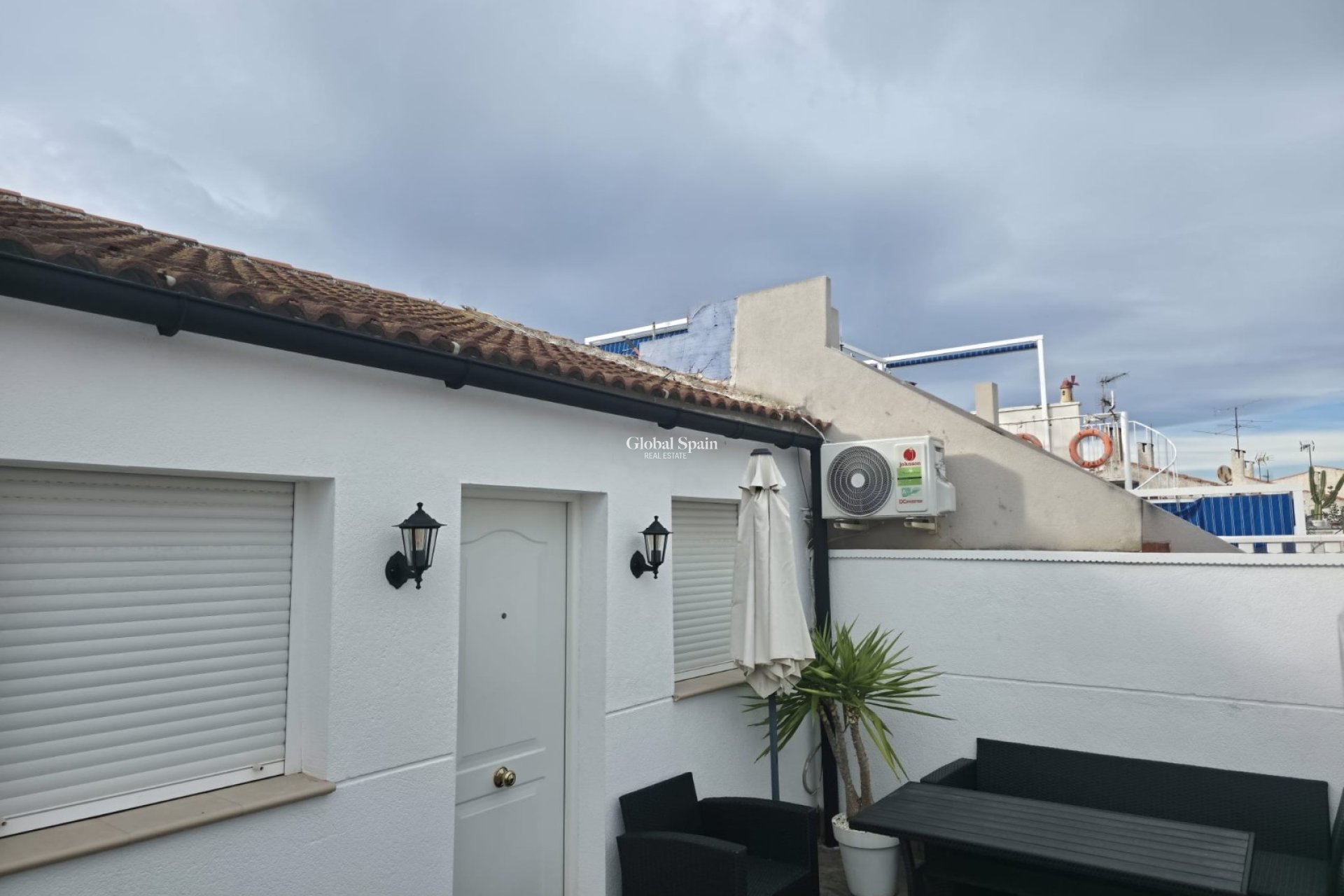 Revente - MAISON -
TORREVIEJA - Torrevieja