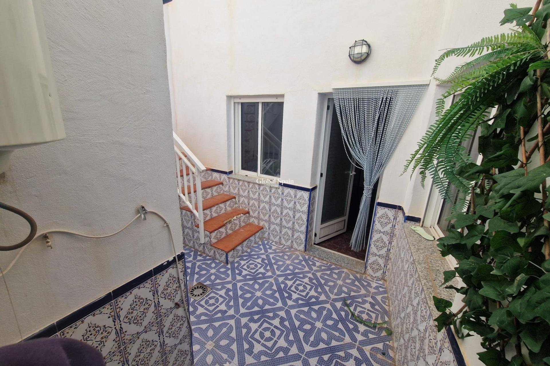 Revente - MAISON -
TORREVIEJA - Torrevieja