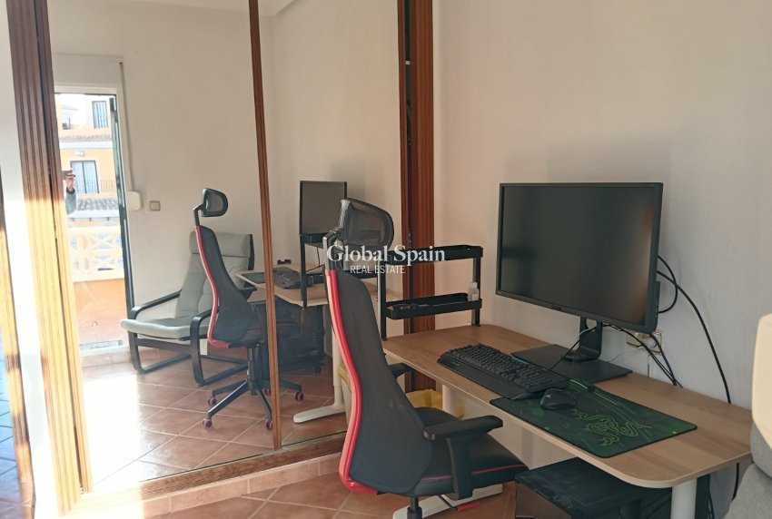 Revente - Maison - Villa Individuelle (4) -
LOS MONTESINOS - La Herrada