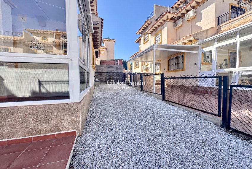 Revente - MAISON -
VILLAMARTÍN - Costa Blanca