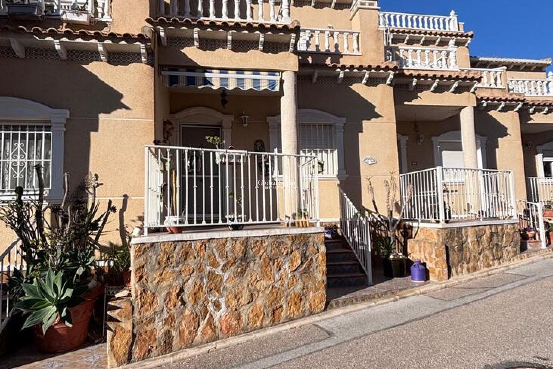 Revente - MAISON -
VILLAMARTÍN - Costa Blanca