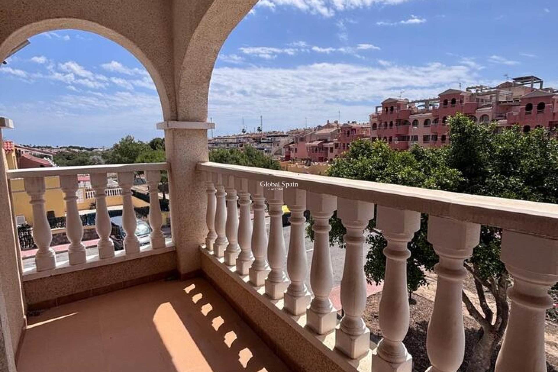 Revente - MAISON -
VILLAMARTÍN - Costa Blanca