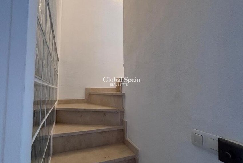 Revente - MAISON -
VILLAMARTÍN - Costa Blanca