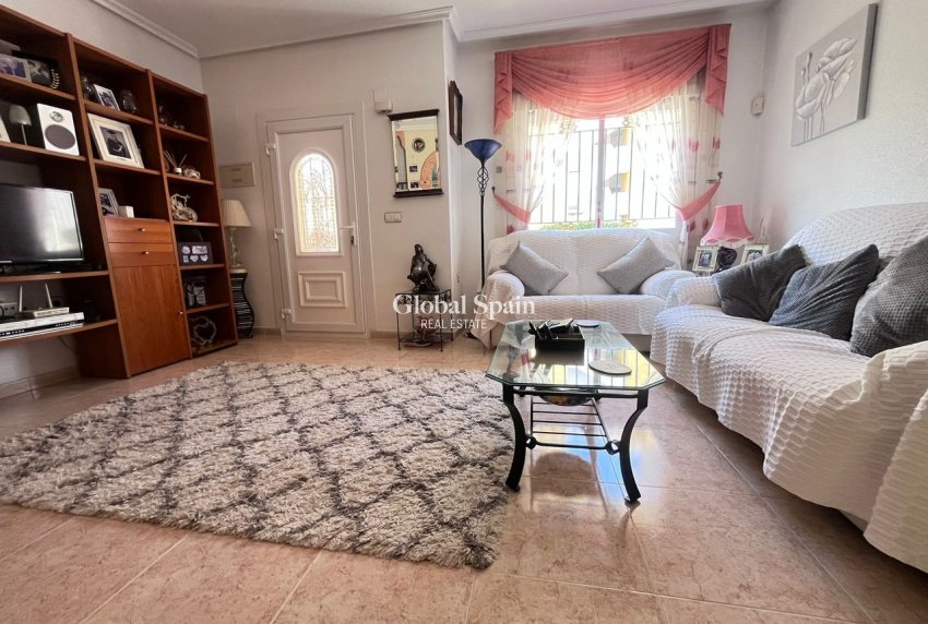 Revente - MAISON -
VILLAMARTÍN - Costa Blanca