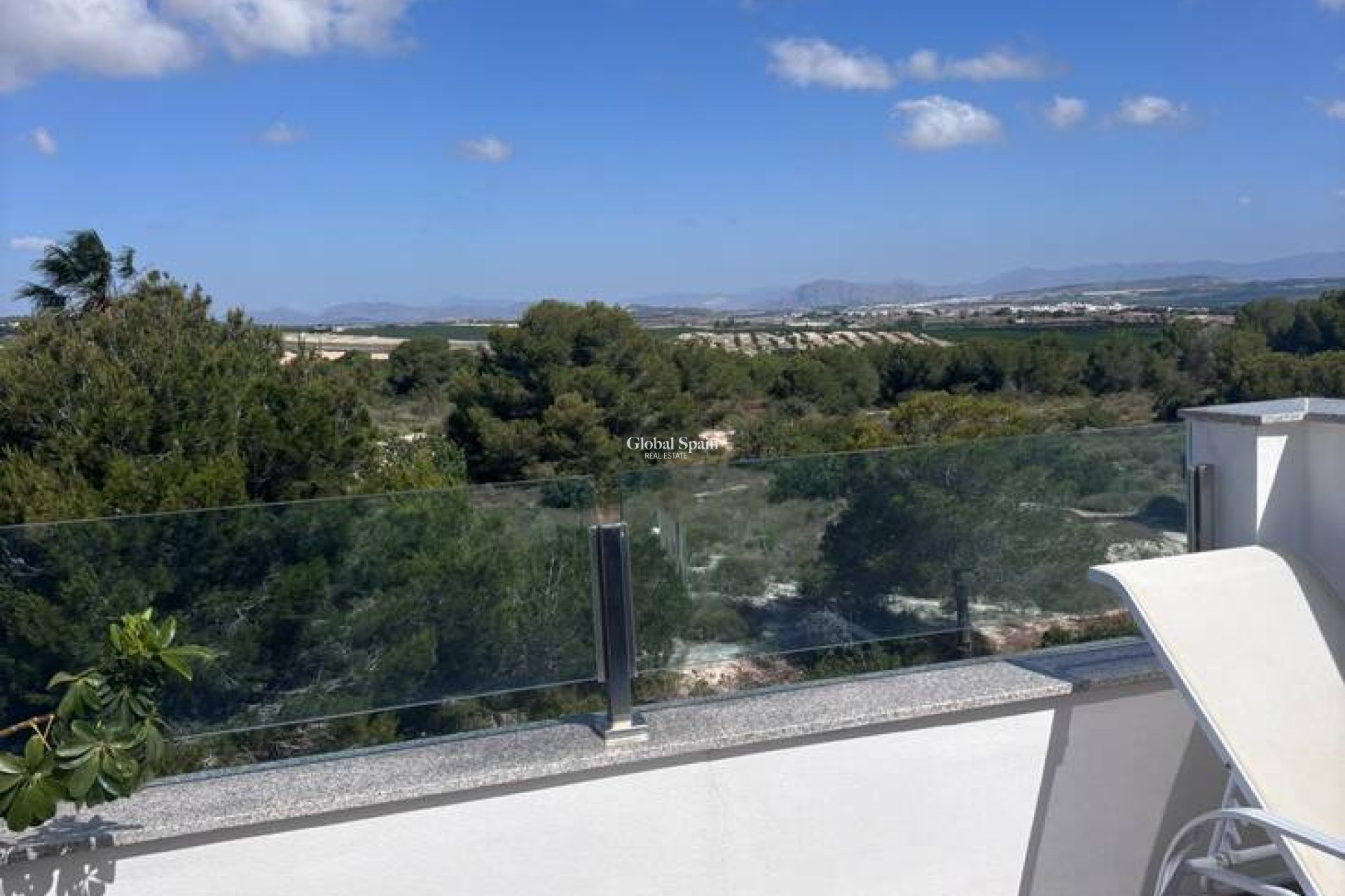 Revente - MAISON -
VILLAMARTÍN - Costa Blanca