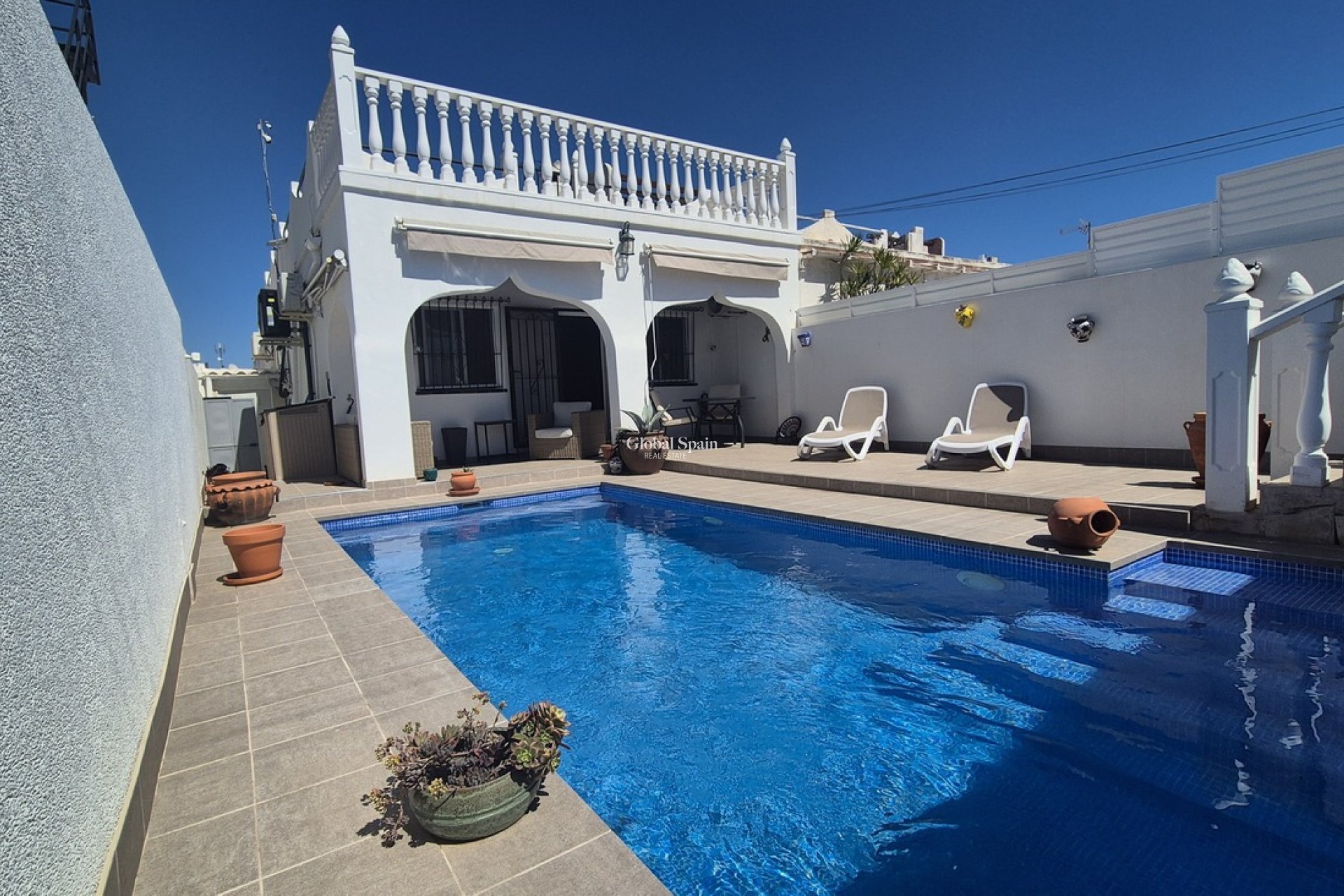 Revente - MAISON -
VILLAMARTÍN - Costa Blanca