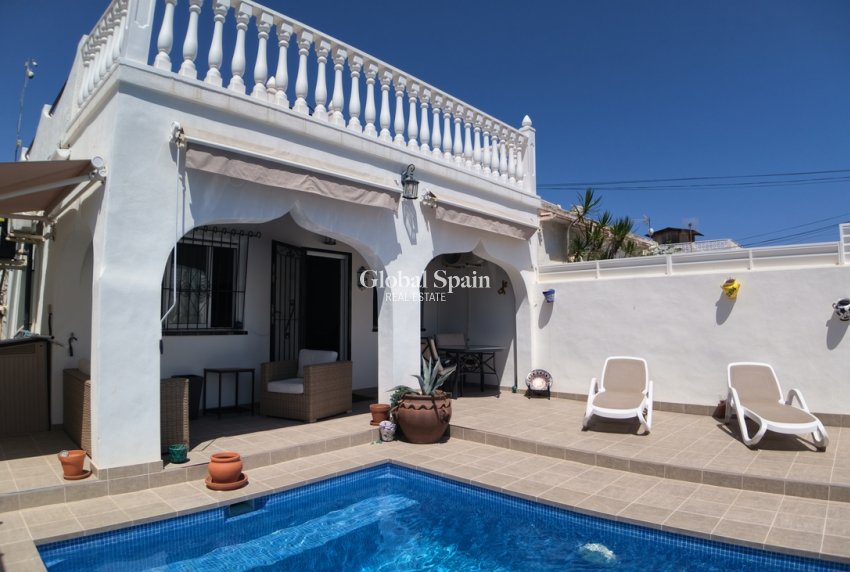 Revente - MAISON -
VILLAMARTÍN - Costa Blanca