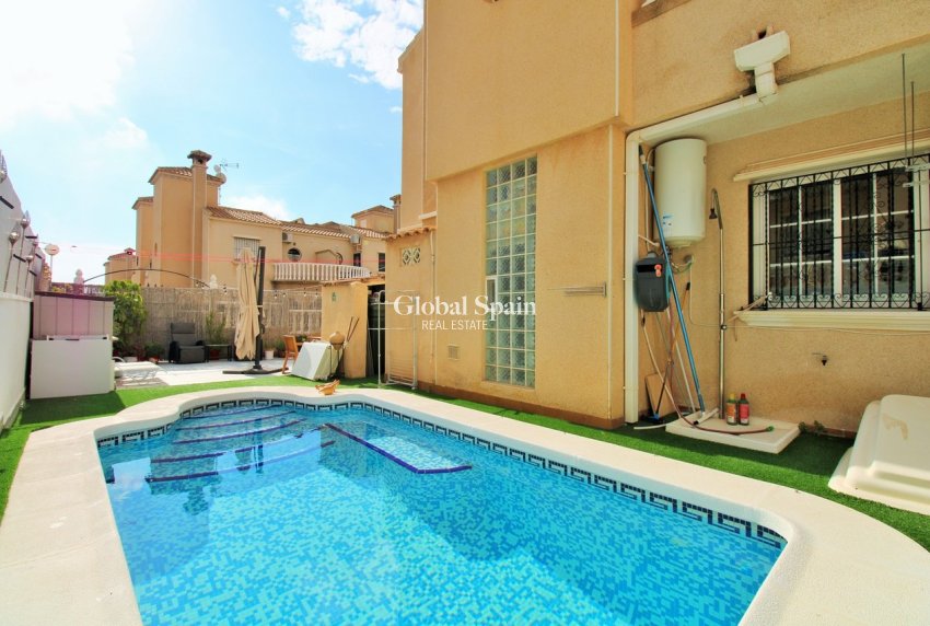 Revente - MAISON -
VILLAMARTÍN - Costa Blanca