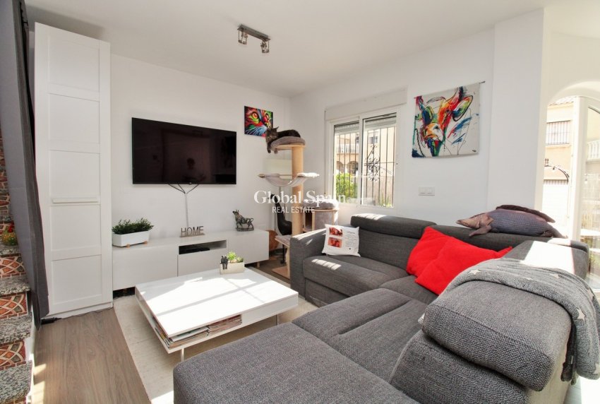 Revente - MAISON -
VILLAMARTÍN - Costa Blanca