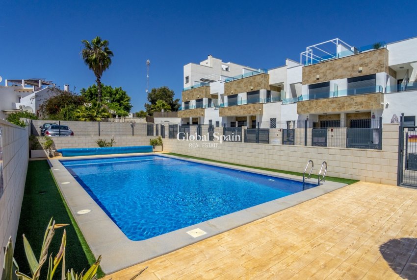 Revente - MAISON -
VILLAMARTÍN - Costa Blanca