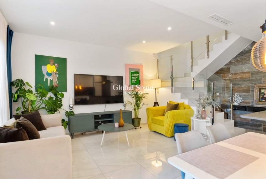 Revente - MAISON -
VILLAMARTÍN - Costa Blanca