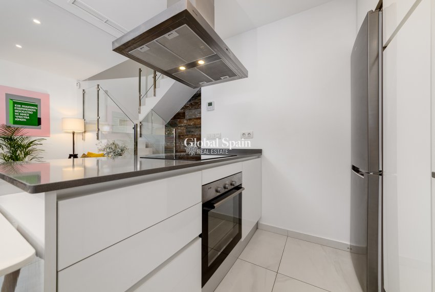 Revente - MAISON -
VILLAMARTÍN - Costa Blanca