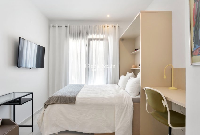 Revente - MAISON -
VILLAMARTÍN - Costa Blanca