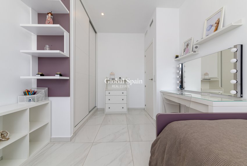 Revente - MAISON -
VILLAMARTÍN - Costa Blanca