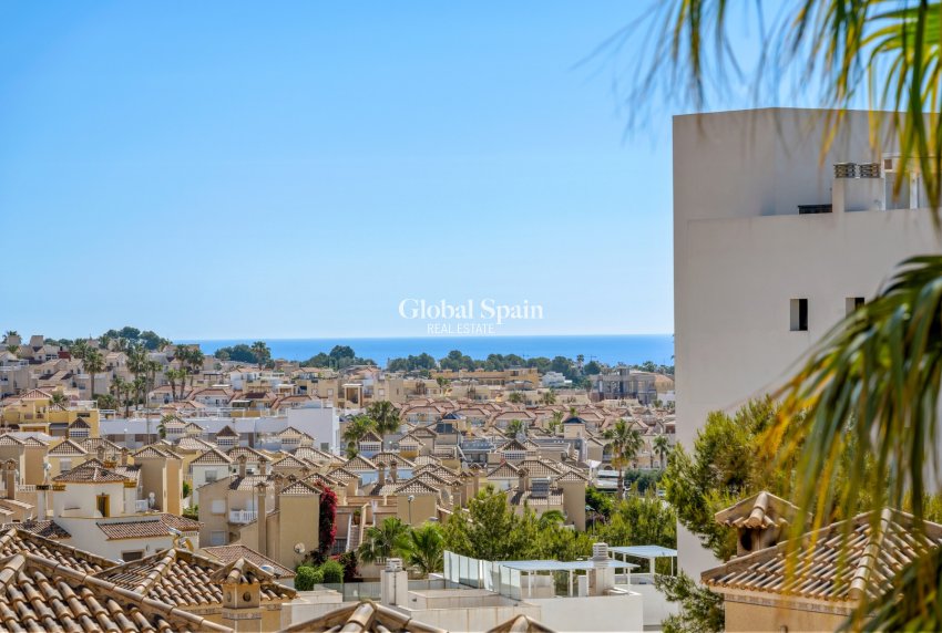 Revente - MAISON -
Villamartin - Costa Blanca