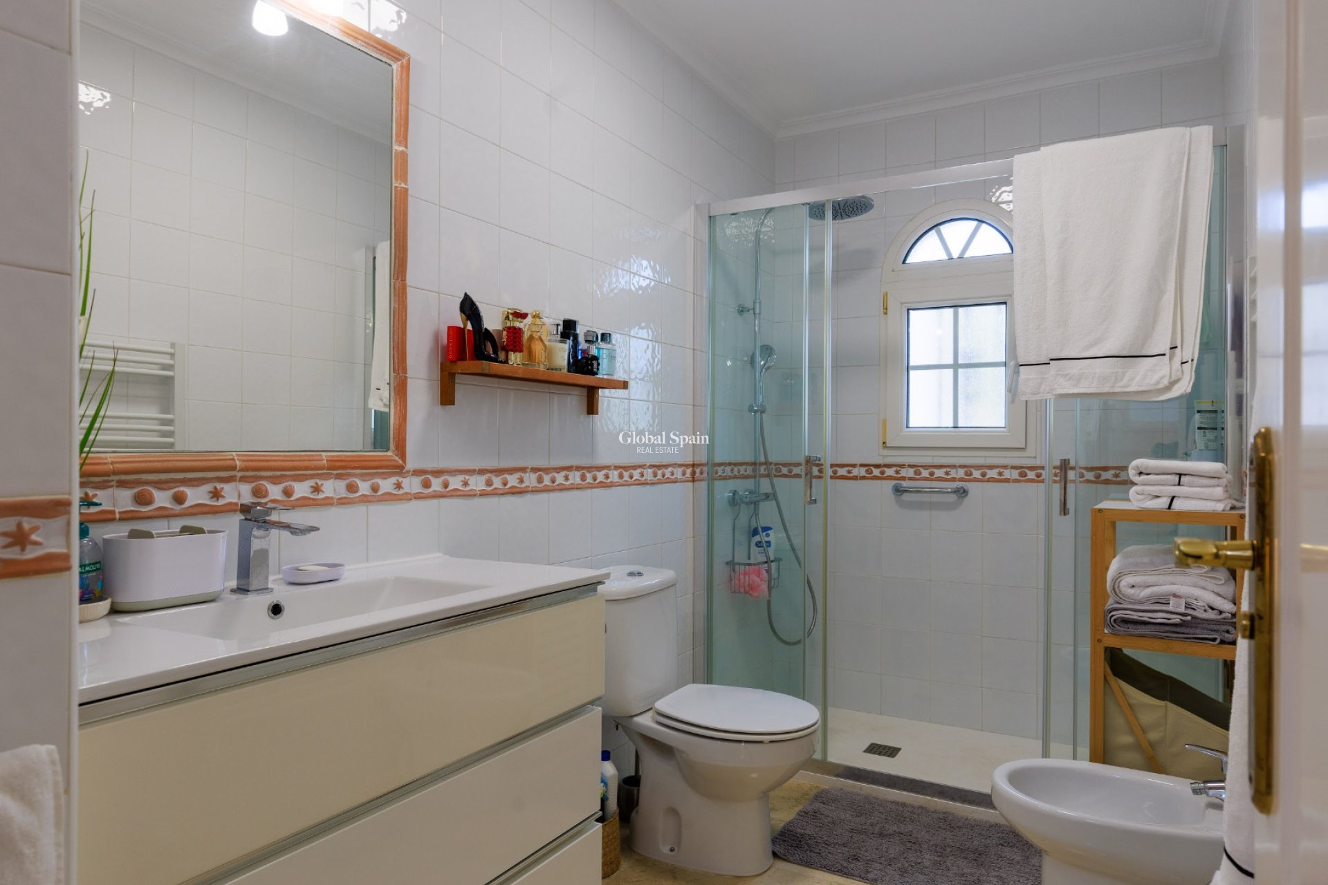 Revente - MAISON -
VILLAMARTÍN - Costa Blanca