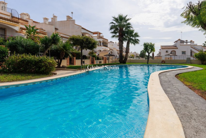 Revente - MAISON -
VILLAMARTÍN - Costa Blanca