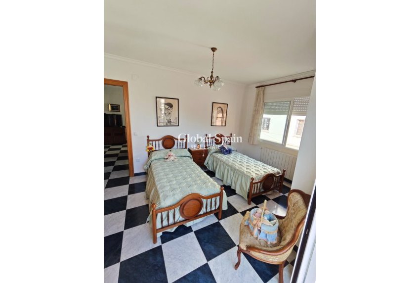 Revente - MAISON -
XERESA - Pueblo