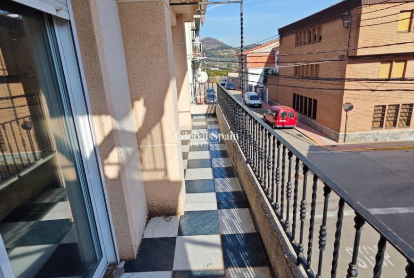 Revente - MAISON -
XERESA - Pueblo