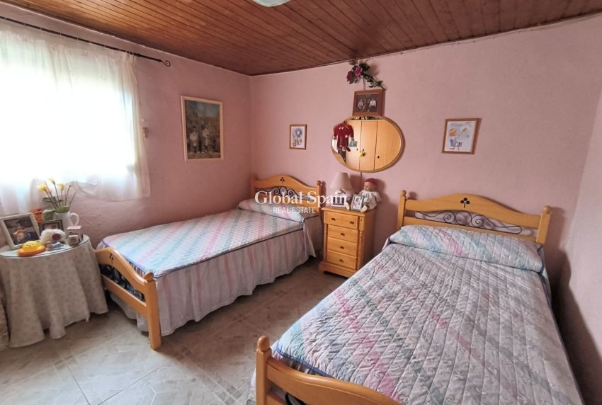 Revente - MAISON -
YECLA - Inland