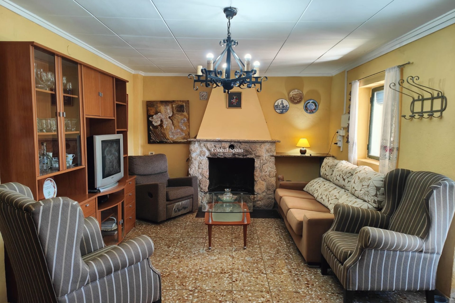 Revente - MAISON -
YECLA - Inland