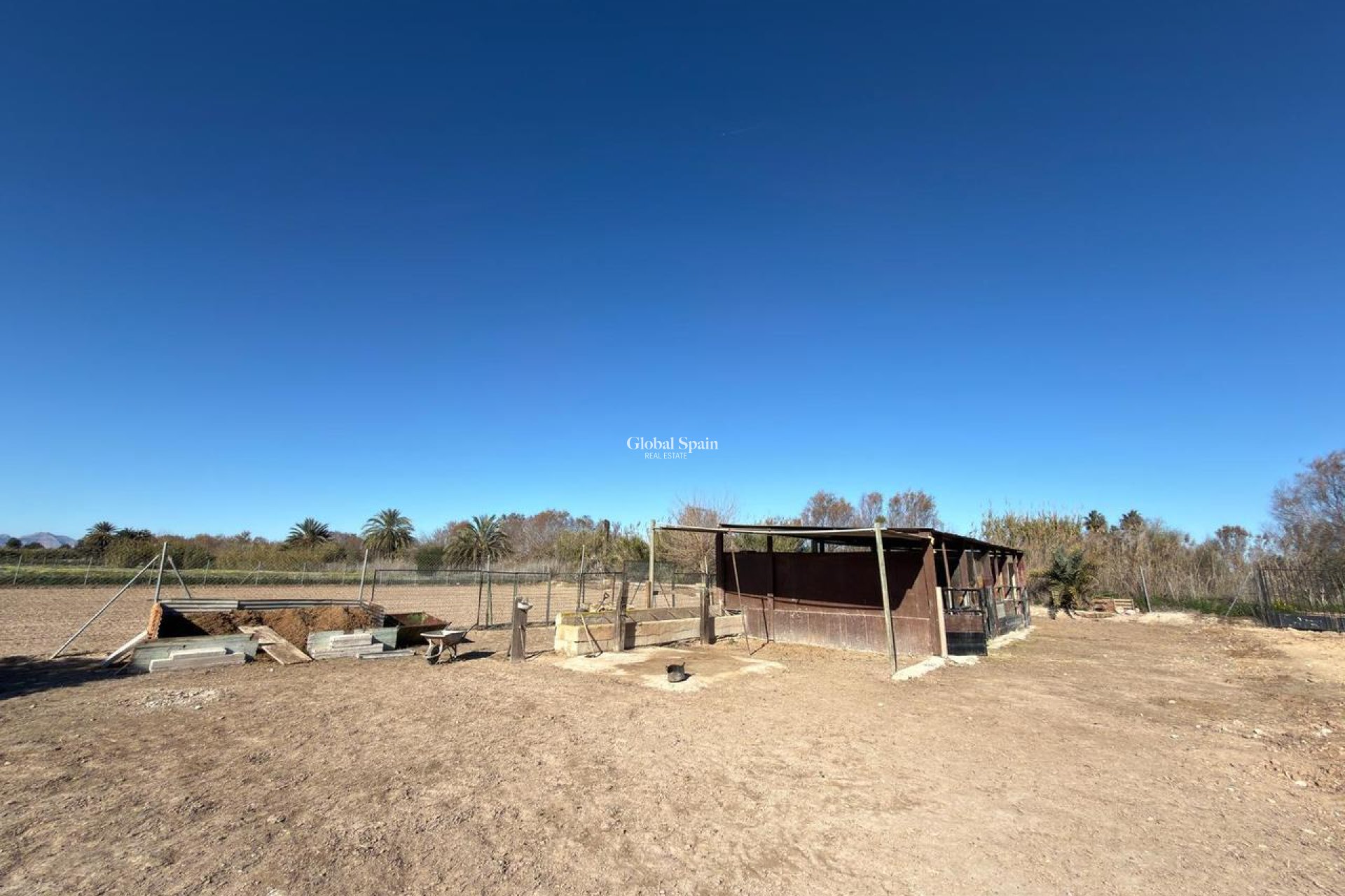 Revente - PARCELLE DE TERRAIN -
ALGORFA - Inland