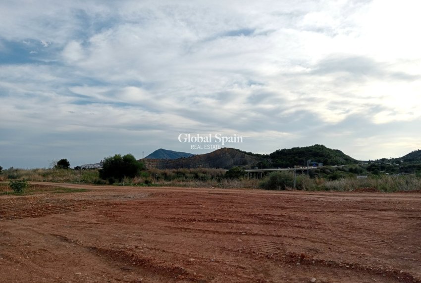 Revente - PARCELLE DE TERRAIN -
ALTEA - Olla Altea