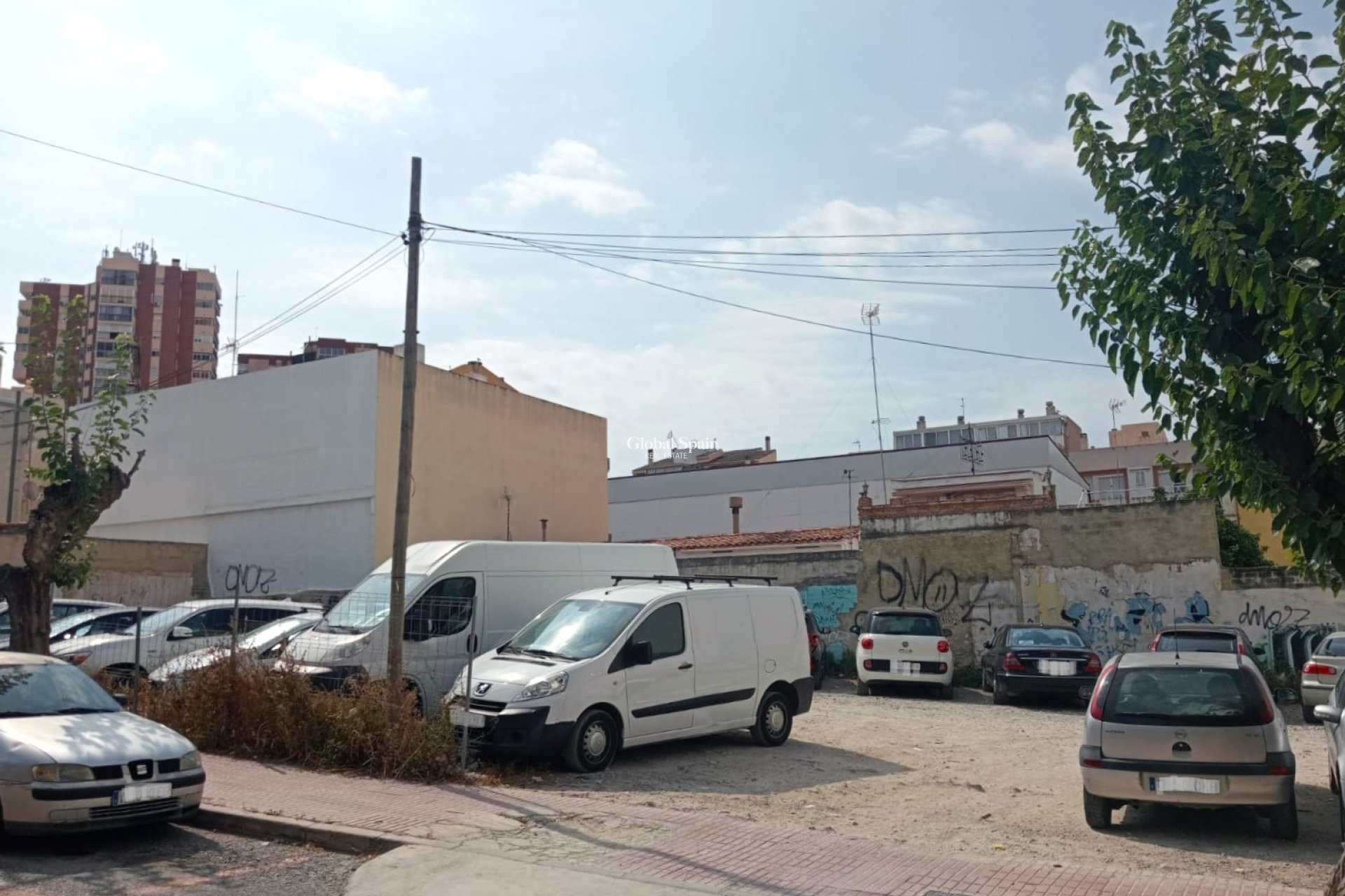 Revente - PARCELLE DE TERRAIN -
BENIDORM - Centro