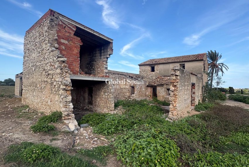 Revente - PARCELLE DE TERRAIN -
DENIA - Costa Blanca