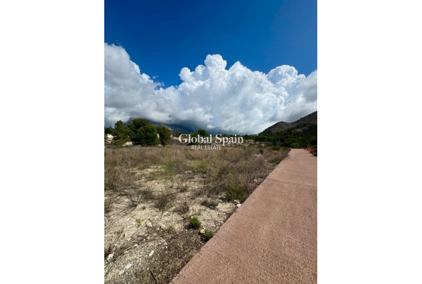 Revente - PARCELLE DE TERRAIN -
FINESTRAT - Costa Blanca