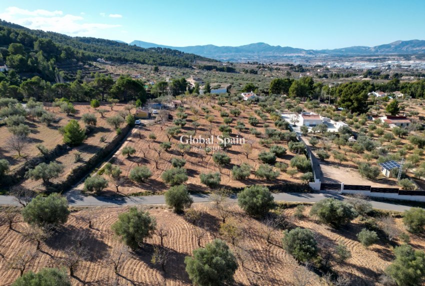 Revente - PARCELLE DE TERRAIN -
IBI - Costa Blanca