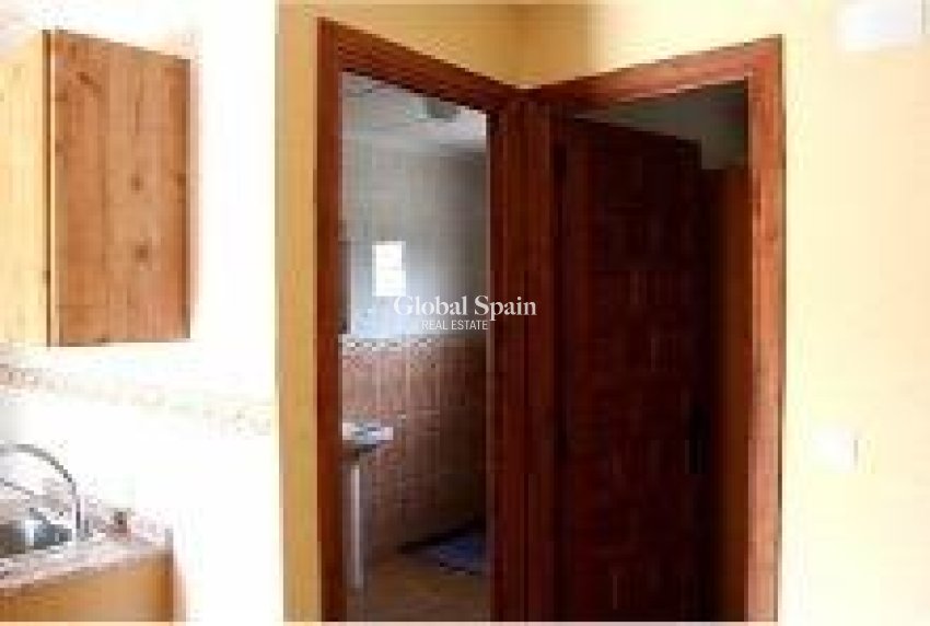 Revente - PARCELLE DE TERRAIN -
ORIHUELA - Desamparados-hurchillo-torremendo