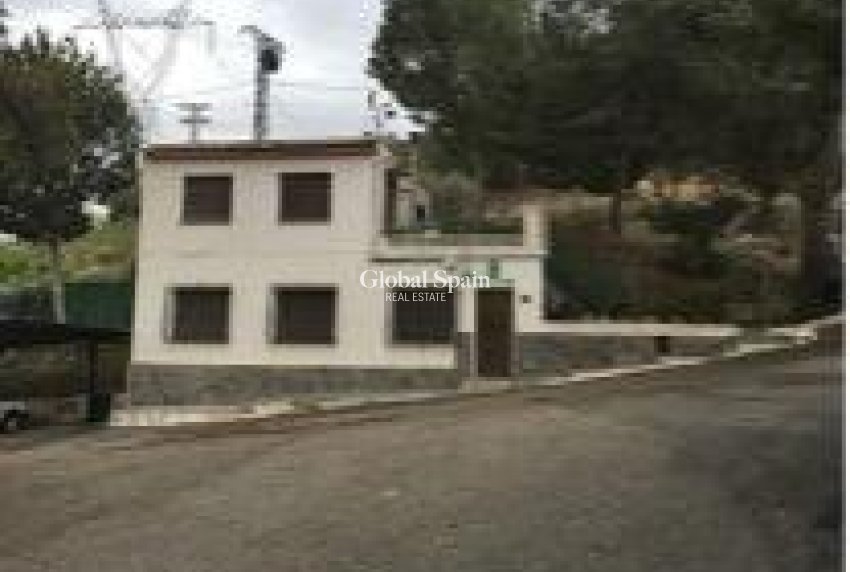 Revente - PARCELLE DE TERRAIN -
ORIHUELA - Desamparados-hurchillo-torremendo