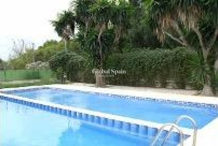 Revente - PARCELLE DE TERRAIN -
ORIHUELA - Desamparados-hurchillo-torremendo