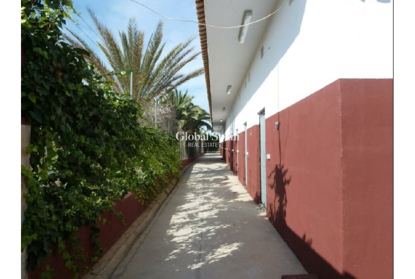 Revente - PARCELLE DE TERRAIN -
SAN MIGUEL DE SALINAS - Inland