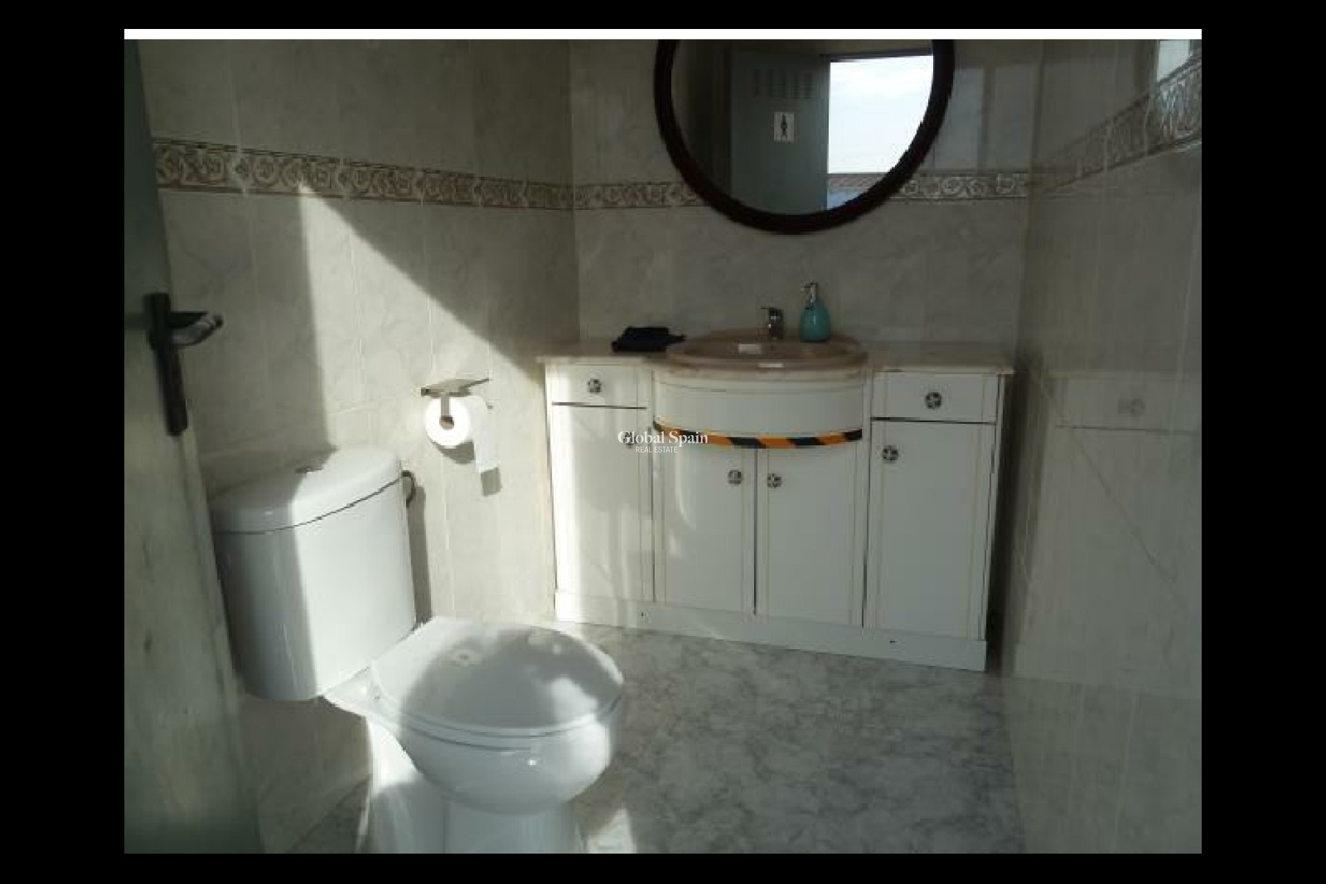 Revente - PARCELLE DE TERRAIN -
SAN MIGUEL DE SALINAS - Inland