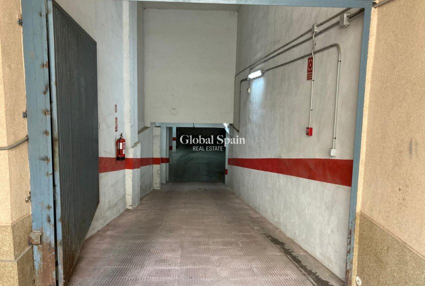 Revente - Parking Space / Garage -
TORREVIEJA - Nueva Torrevieja